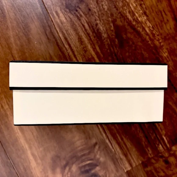 Set of Jo Malone Boxes and Gift Bag - Picture 4 of 15